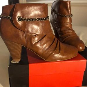 Guess booties 8m brown